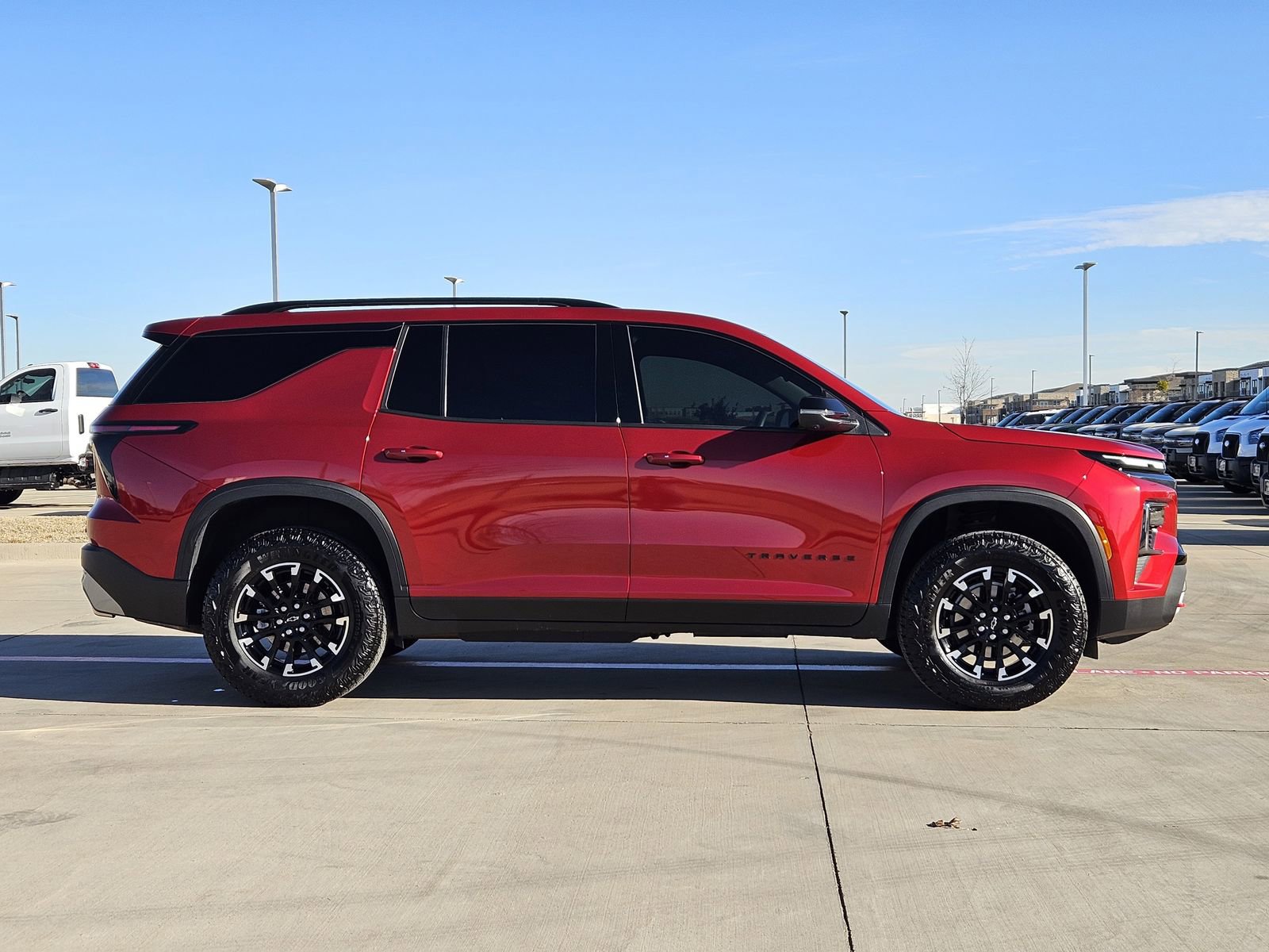 Certified 2025 Chevrolet Traverse Z71 w/ Driver Confidence Package image 7