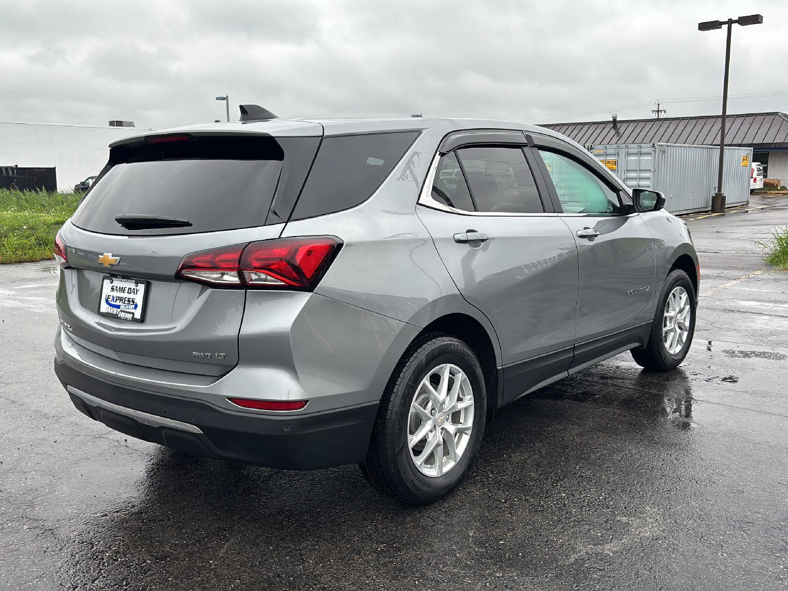 Used 2024 Chevrolet Equinox LT AWD/4WD image 7