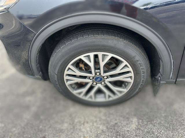 Used 2021 Ford Escape SEL image 17