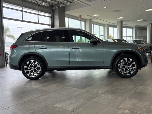 New 2026 Mercedes-Benz GLC 350e 4MATIC image 2