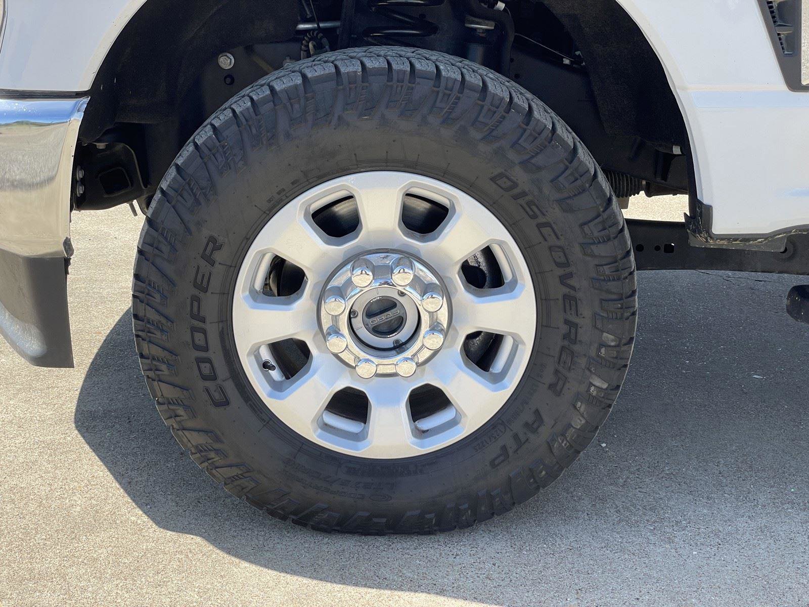 Used 2024 Ford F250 XLT w/ FX4 Off-Road Package image 48