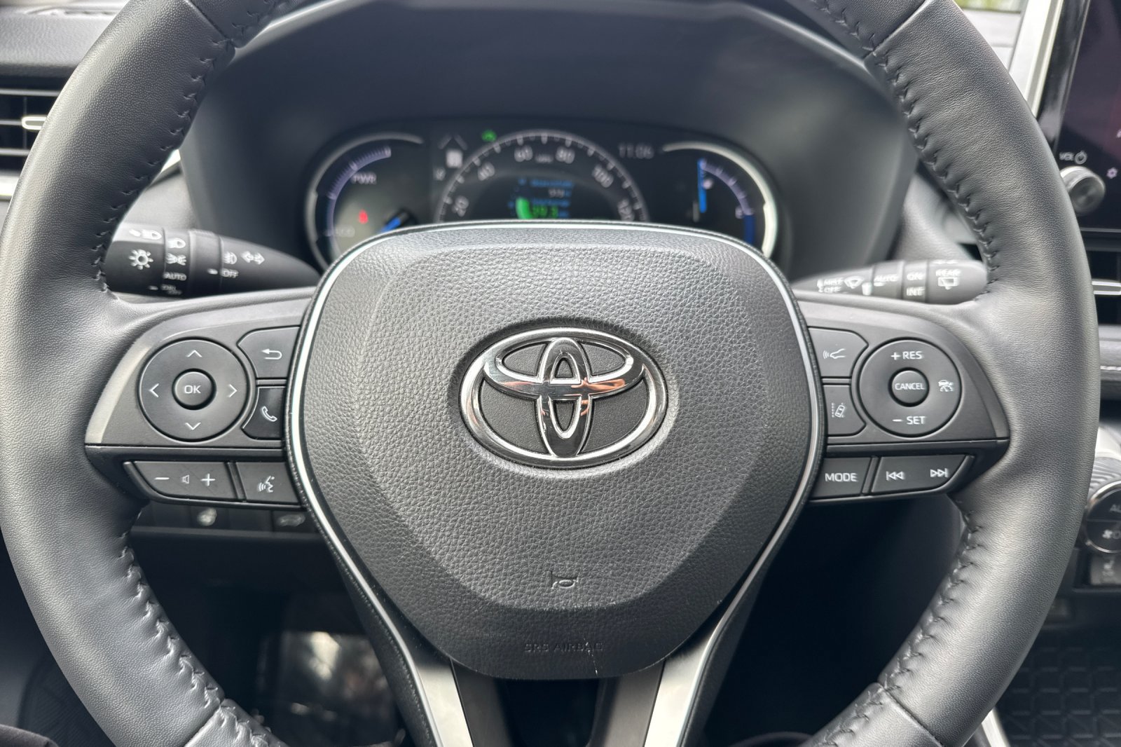 Certified 2025 Toyota RAV4 XLE Premium w/ Weather Package AWD/4WD image 30