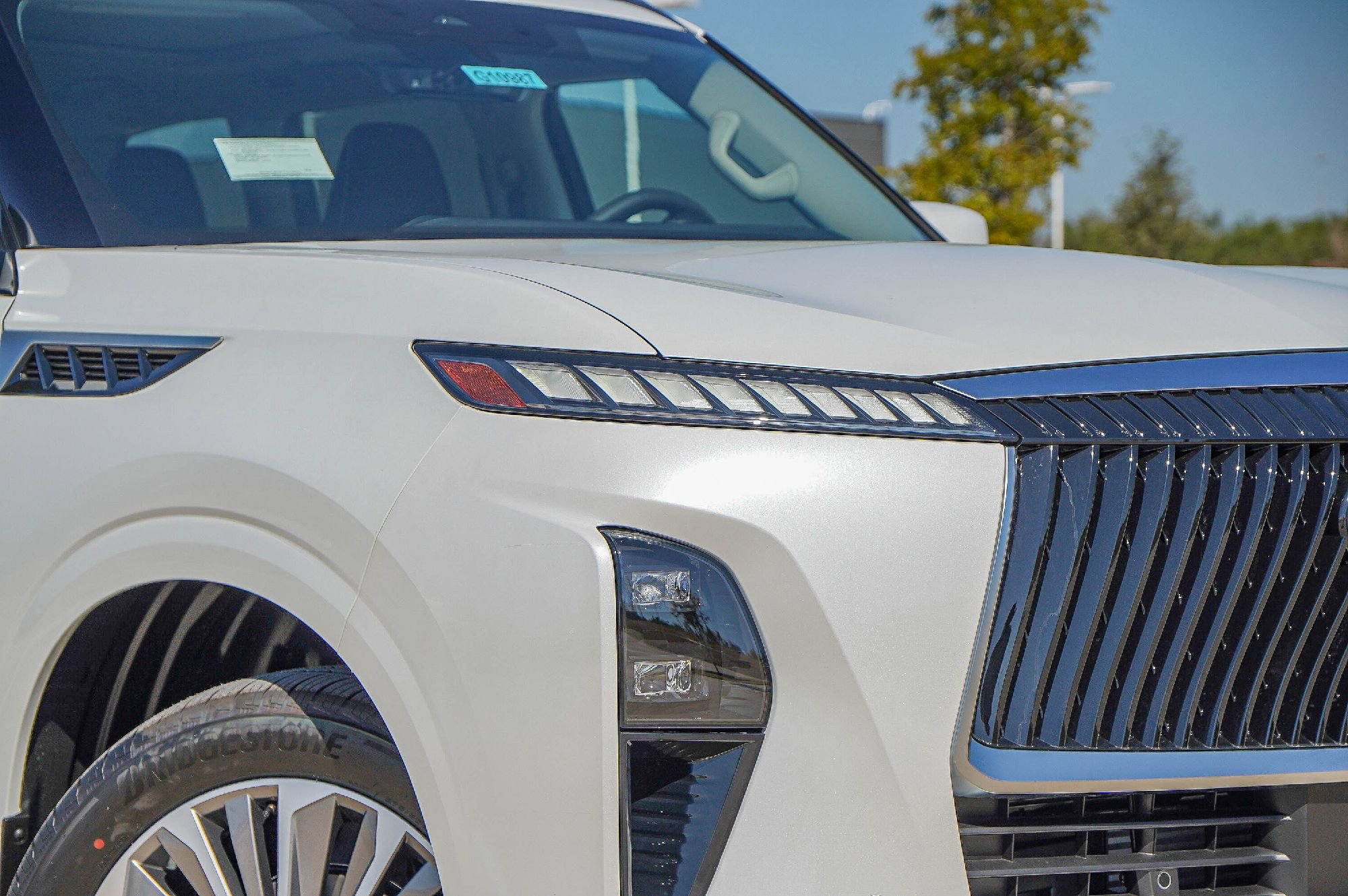 New 2026 INFINITI QX80 Luxe w/ Exterior Package image 3