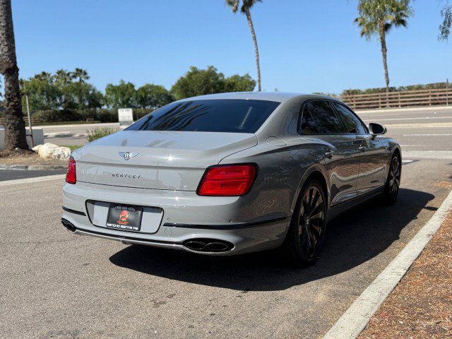 Used 2022 Bentley Flying Spur V8 AWD/4WD image 6