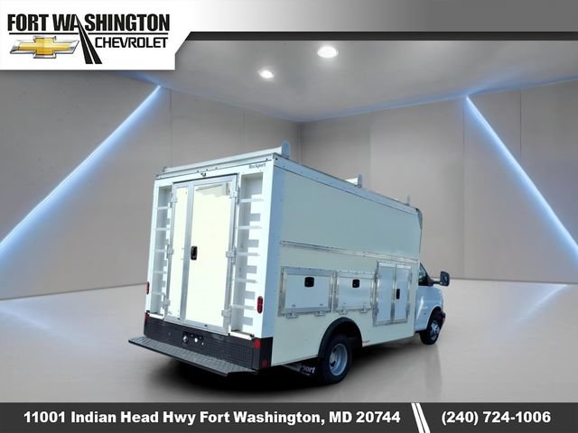 Used 2022 Chevrolet Express 3500 w/ Power Convenience Package RWD image 4