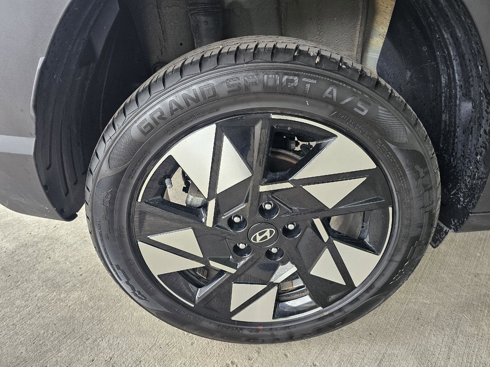Used 2024 Hyundai Kona SEL AWD/4WD image 10