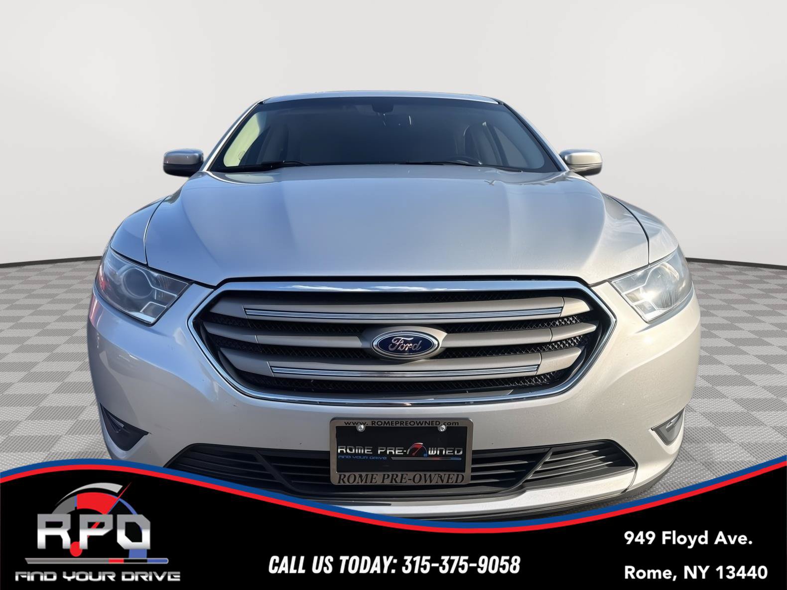 Used 2015 Ford Taurus SEL w/ Equipment Group 201A AWD/4WD image 8