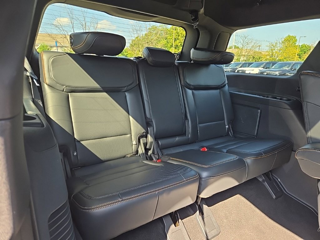 Used 2025 Ford Expedition Tremor AWD/4WD image 16