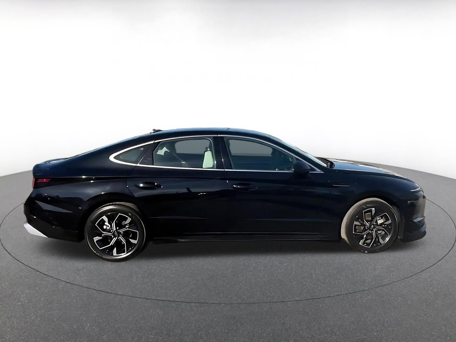 Used 2025 Hyundai Sonata SEL image 16