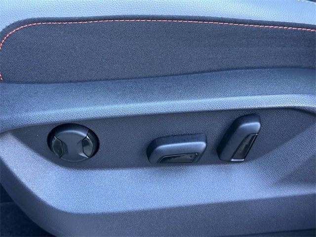 Used 2025 Volkswagen Atlas Peak Edition SE image 28