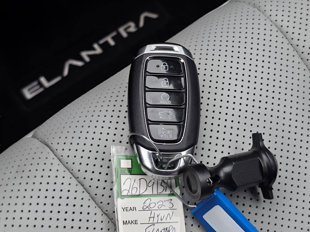 Used 2023 Hyundai Elantra Limited w/ Cargo Package image 36