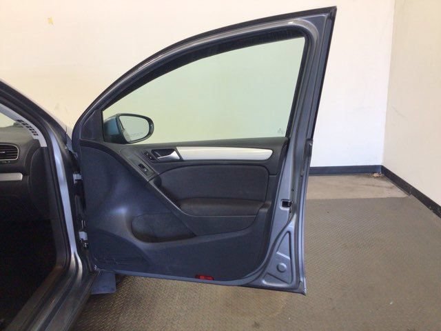 Used 2014 Volkswagen Golf TDI FWD image 12