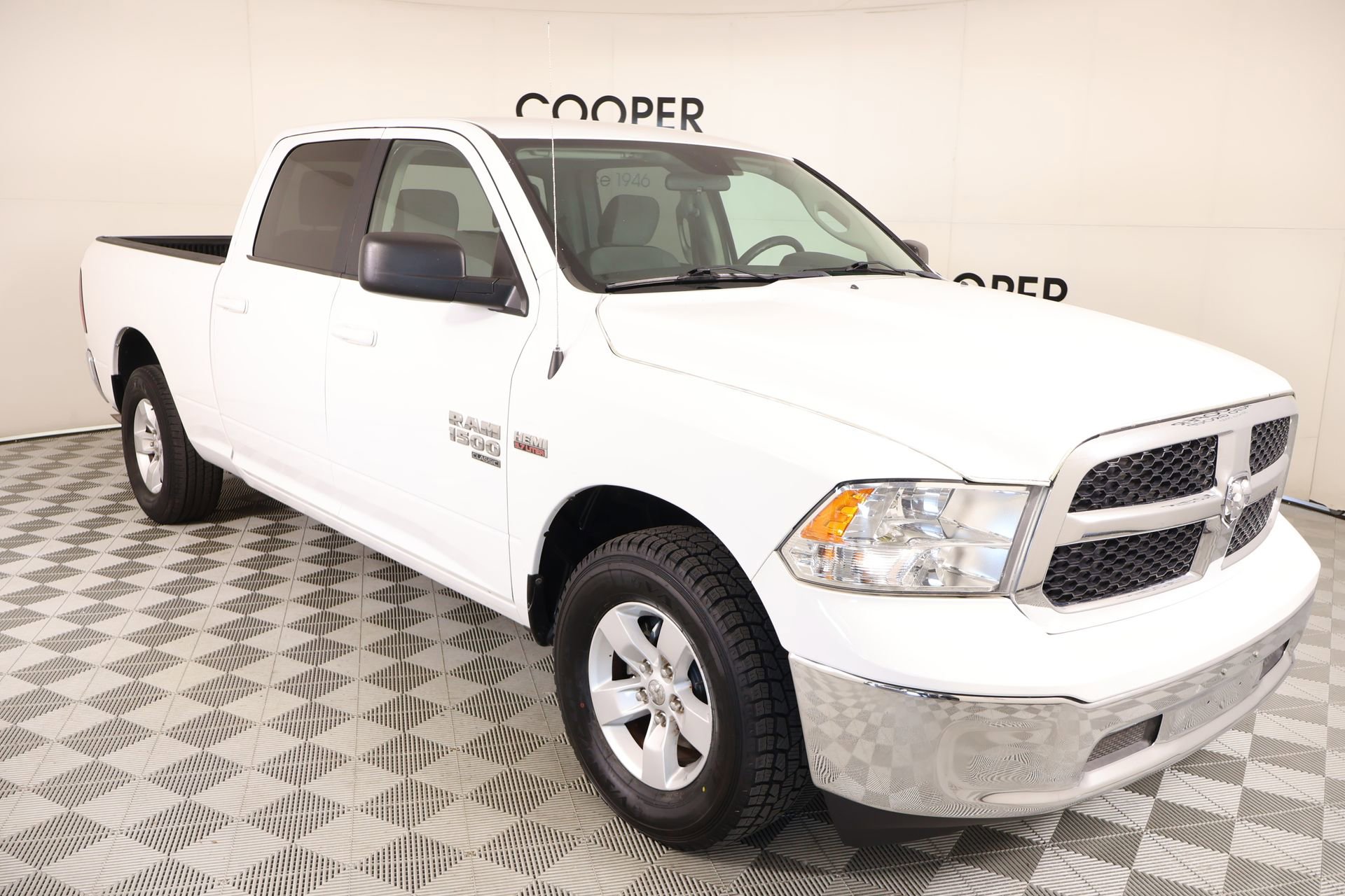 Used 2021 RAM 1500 Classic SLT image 1