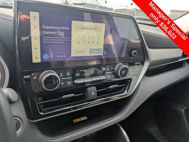Used 2023 Toyota Highlander XLE image 21