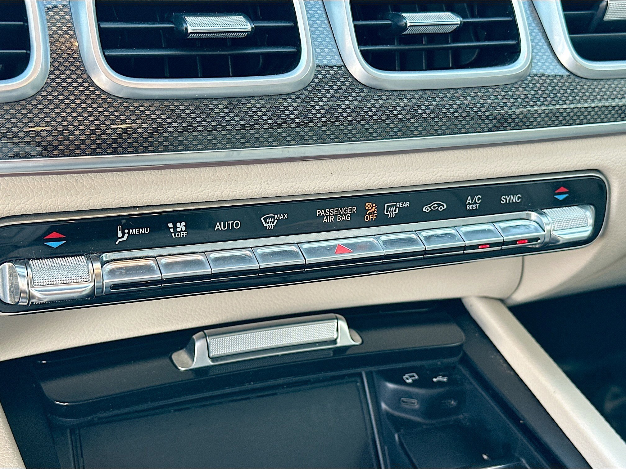 Used 2020 Mercedes-Benz GLE 350 4MATIC image 16