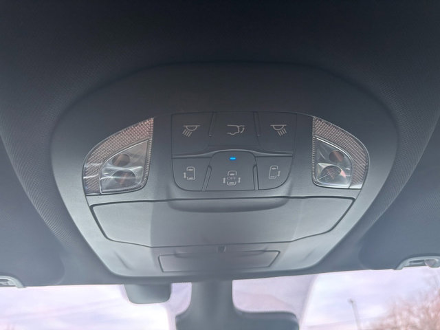 Used 2020 Chrysler Pacifica Touring w/ Advanced Safetytec Group image 27