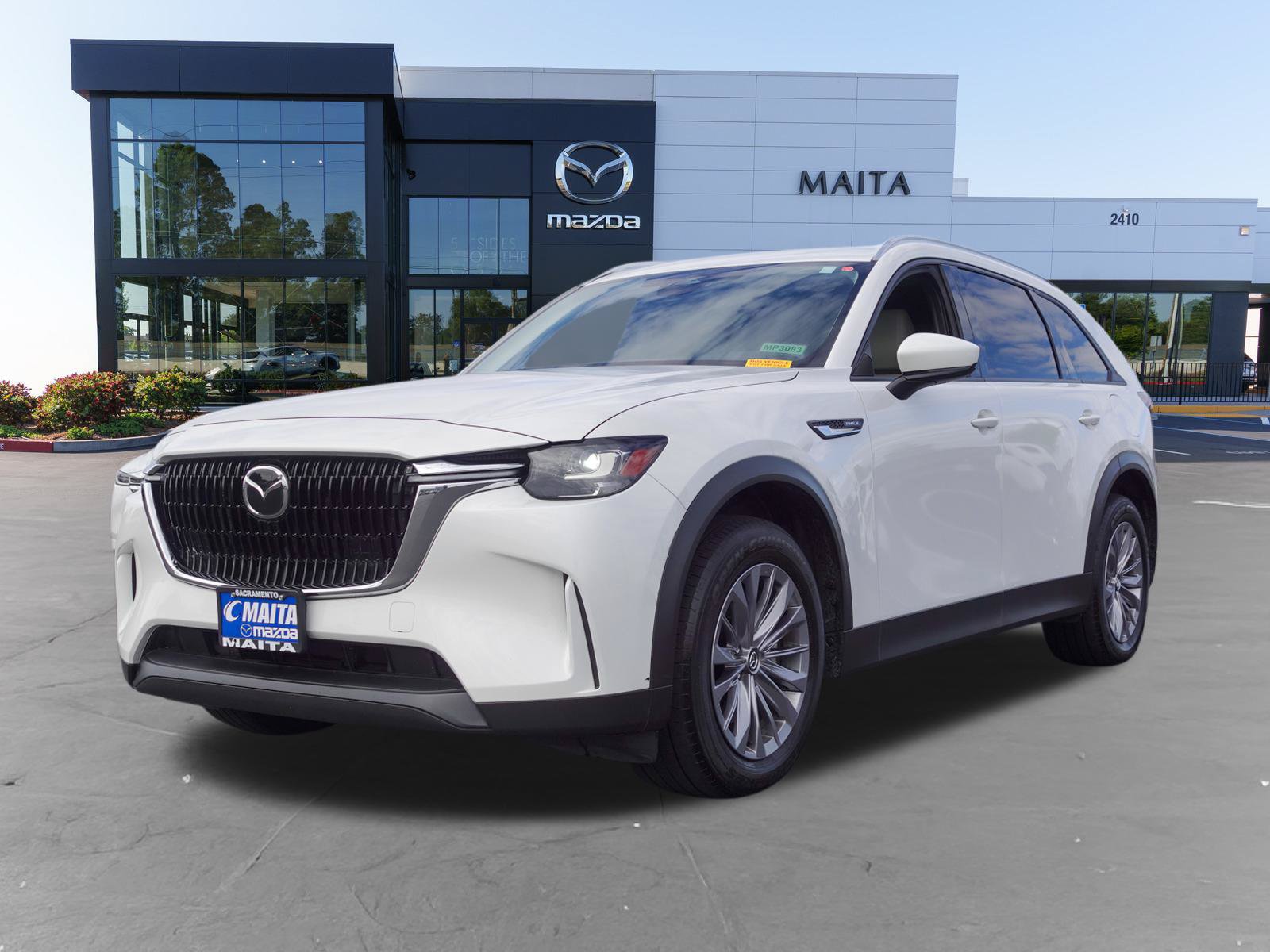 Certified 2024 MAZDA CX-90 Plug-In Hybrid w/ Preferred AWD/4WD image 10