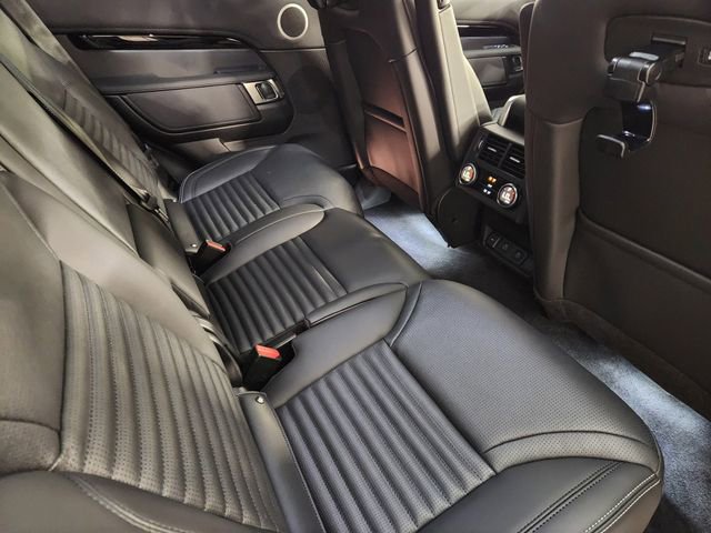 New 2026 Land Rover Discovery S AWD/4WD image 31