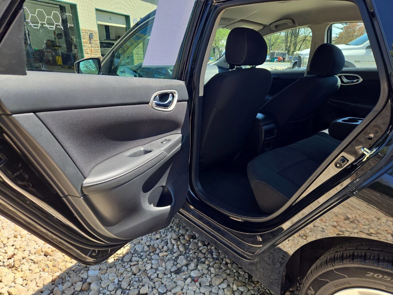 Used 2019 Nissan Sentra SV FWD image 15