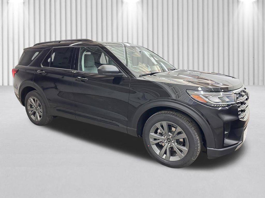 New 2026 Ford Explorer Active w/ Active Comfort Package image 2