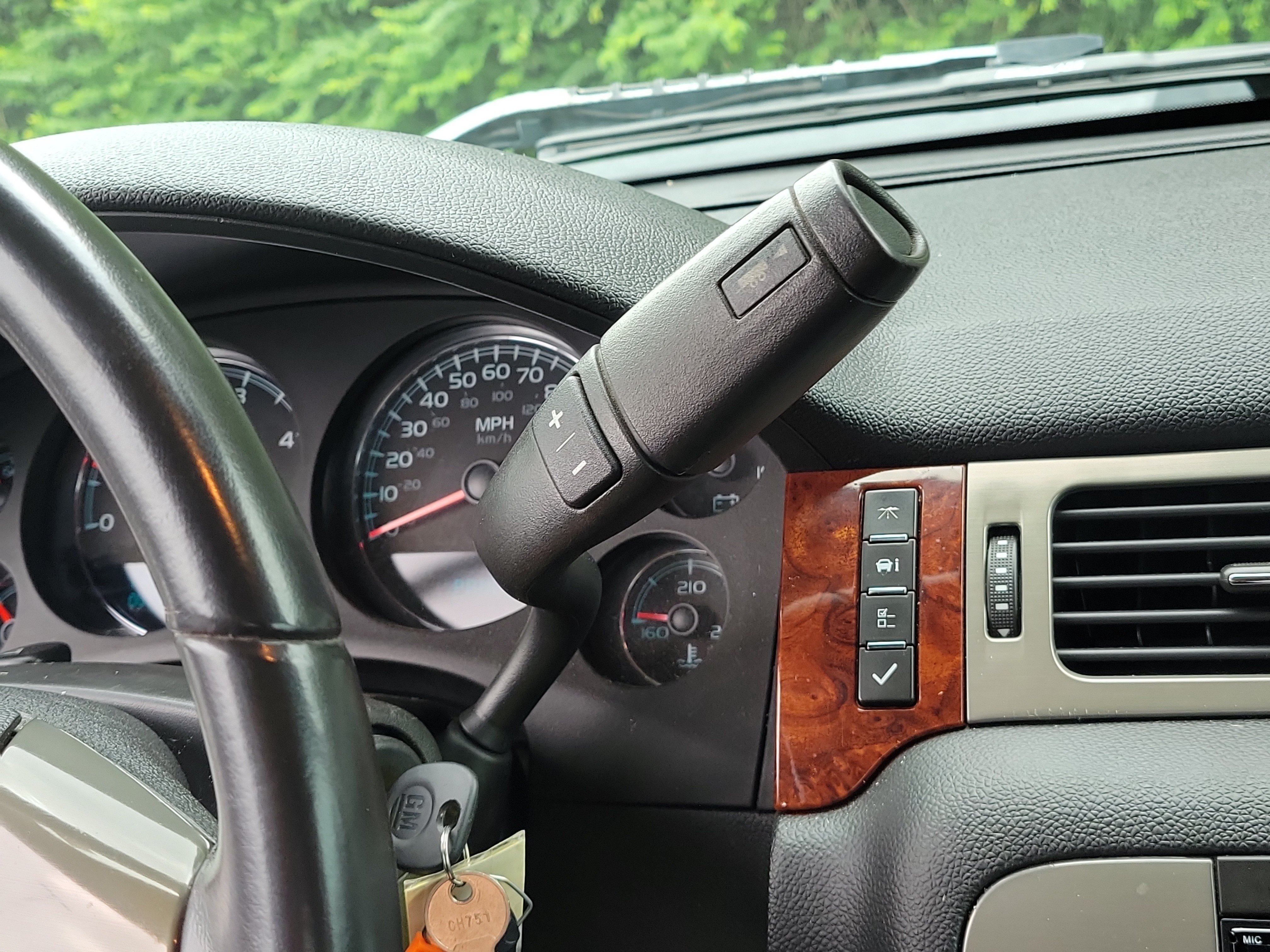 Used 2009 GMC Sierra 3500 SLT w/ SLT Convenience Package AWD/4WD image 28