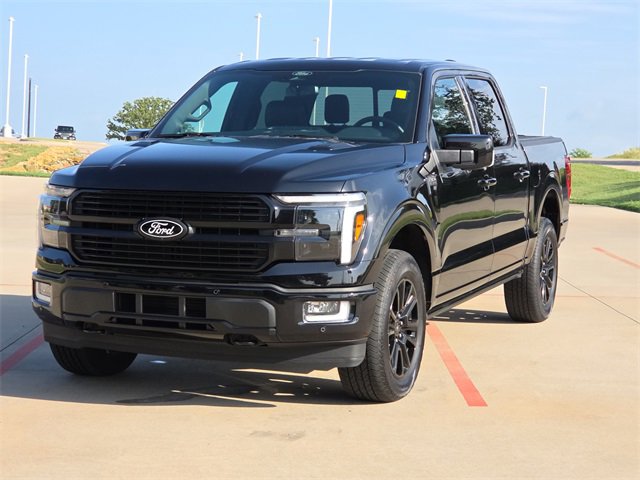 Used 2024 Ford F150 Platinum image 3