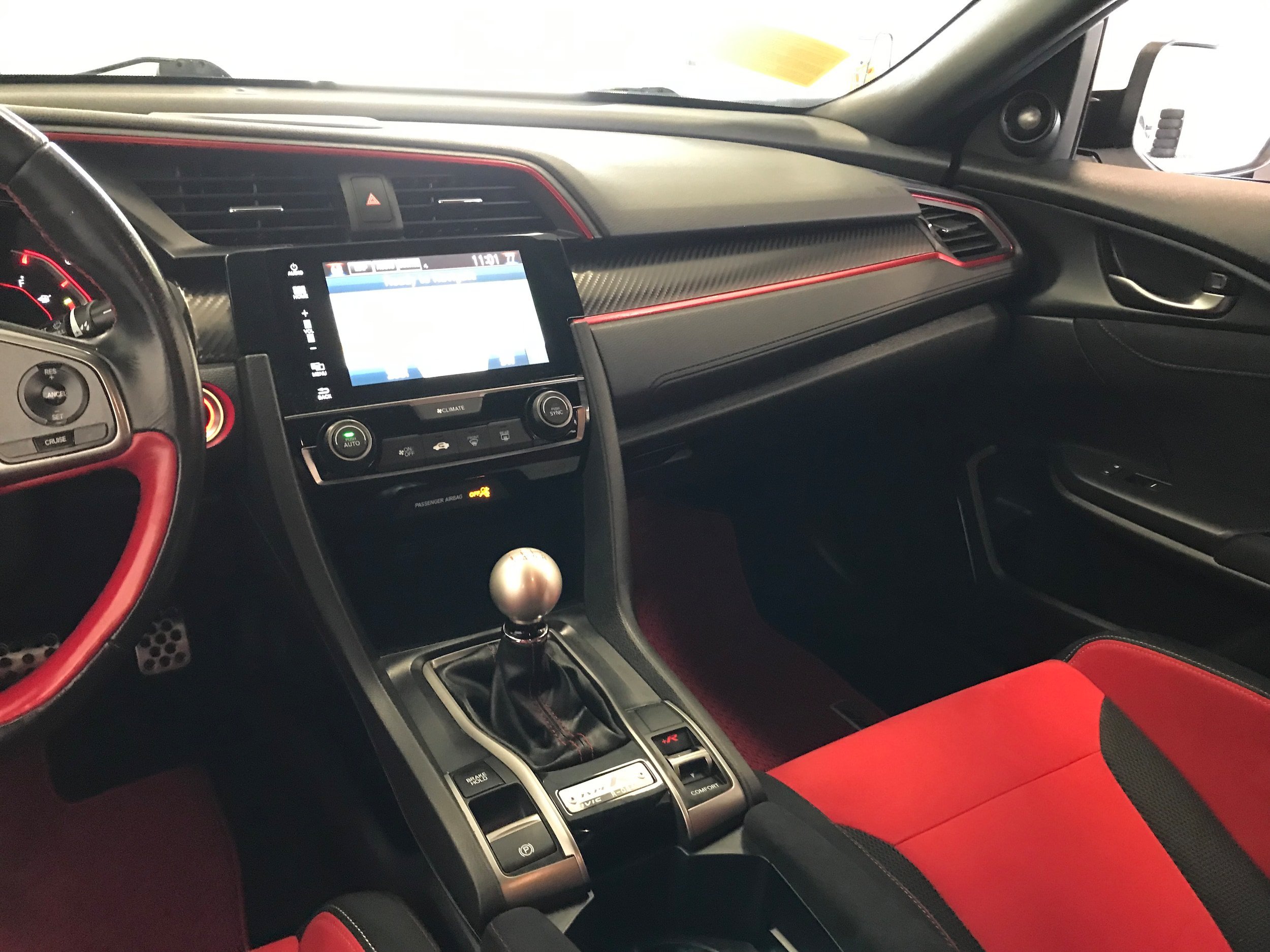Used 2018 Honda Civic Type R image 13