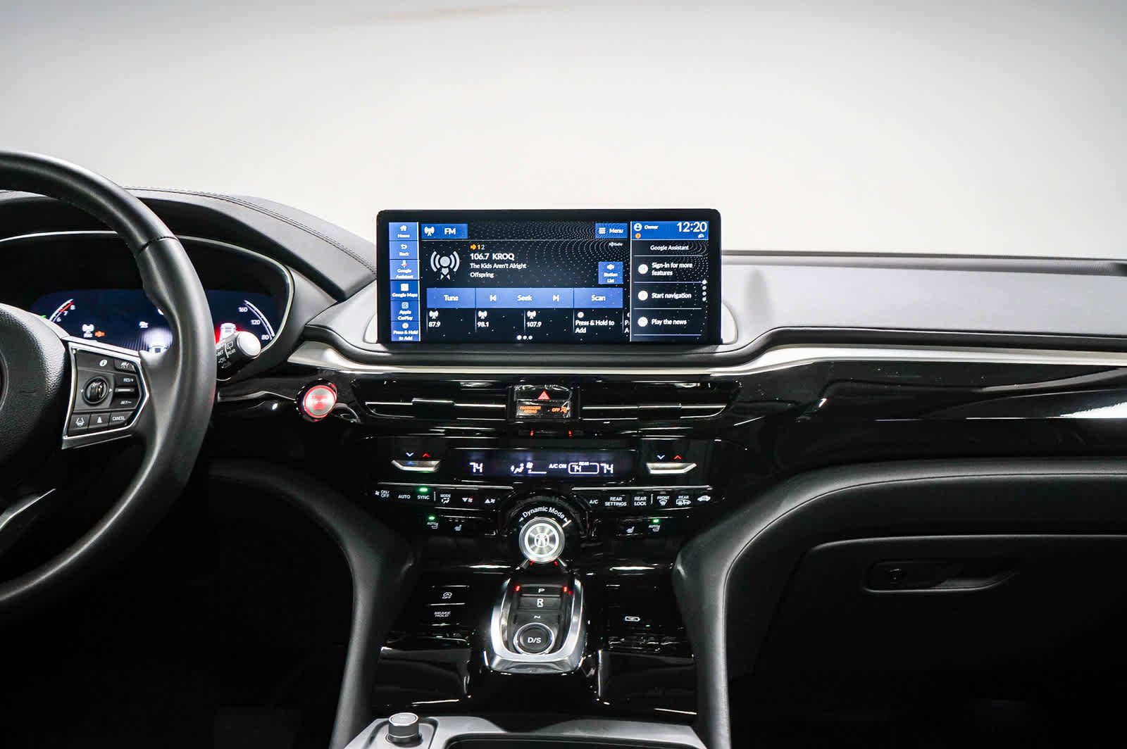 Used 2025 Acura MDX SH-AWD w/ Technology Package image 13