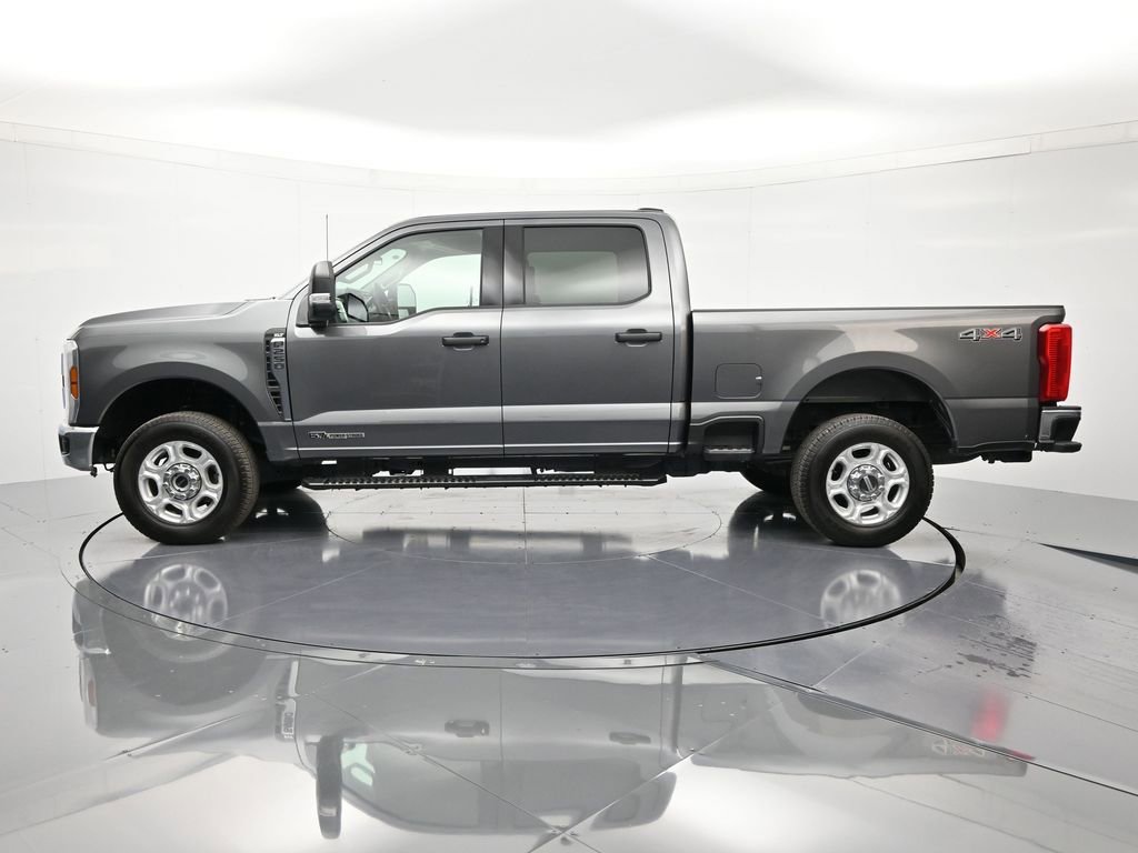 Certified 2025 Ford F250 XLT image 9