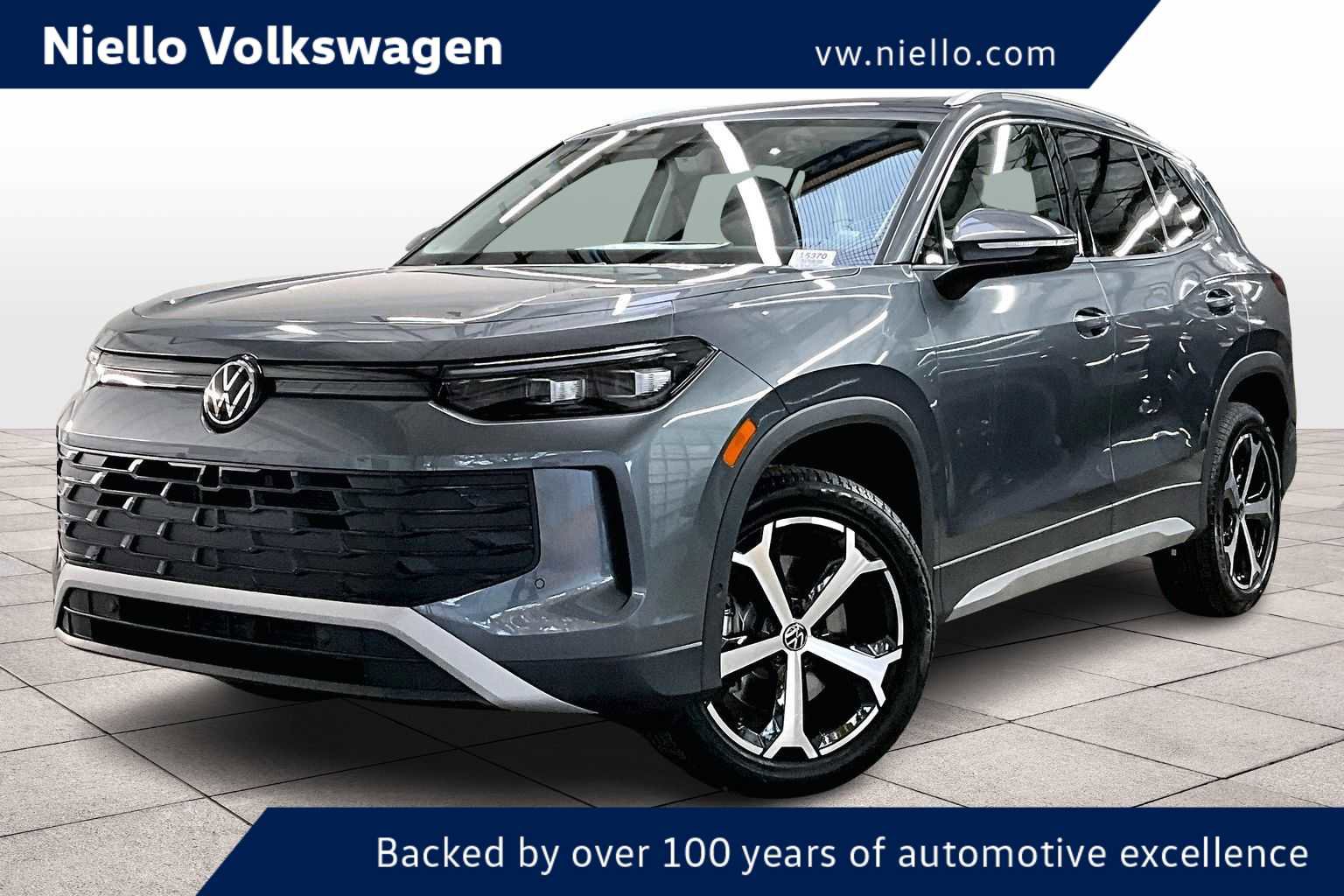 New 2026 Volkswagen Tiguan SE image 1