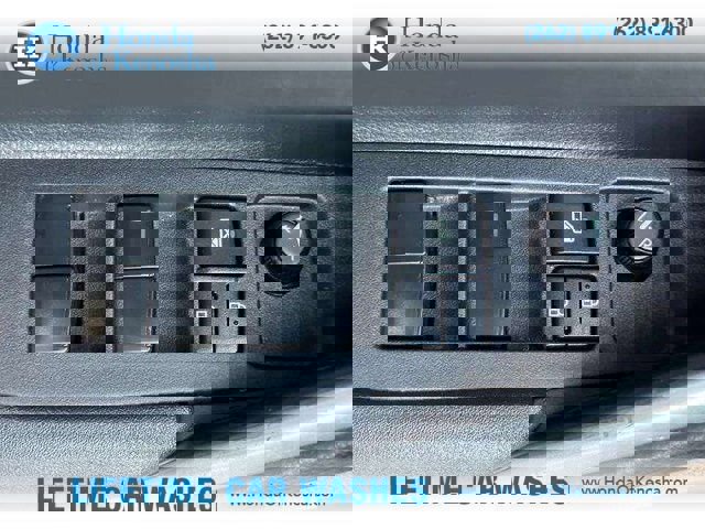 Used 2022 Toyota Corolla Cross XLE w/ Convenience Package AWD/4WD image 13