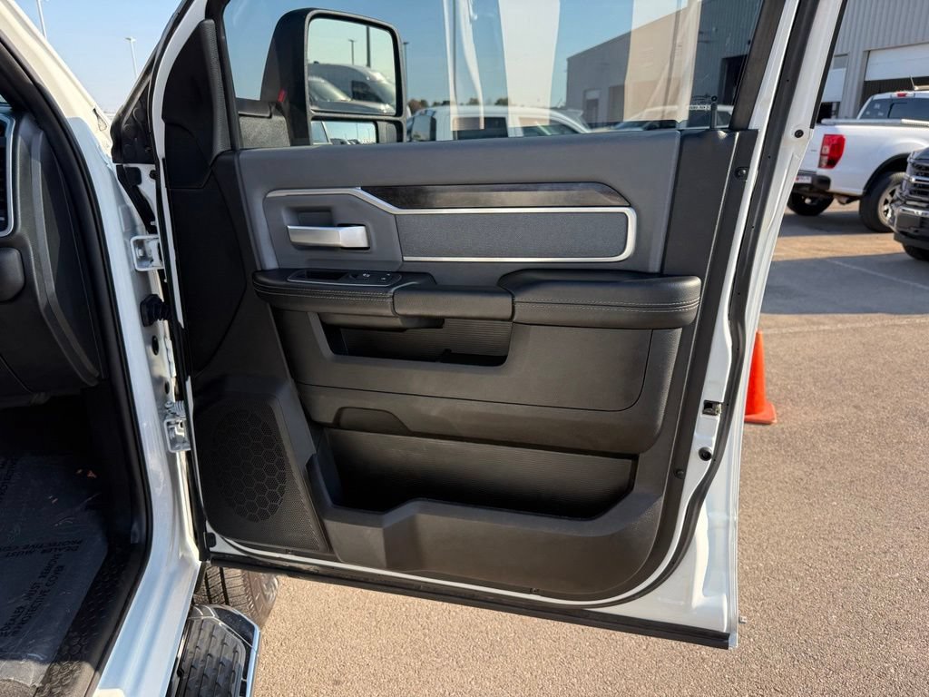 Used 2023 RAM 2500 Big Horn w/ Level 1 Equipment Group AWD/4WD image 21