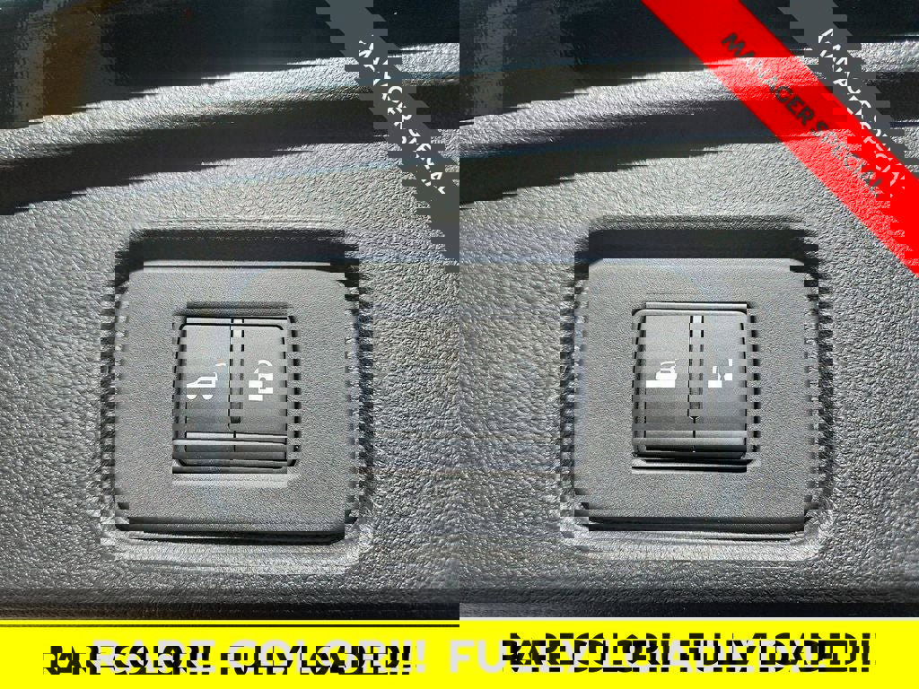 Used 2024 Nissan Pathfinder Platinum w/ Cargo Package AWD/4WD image 19