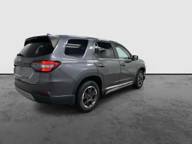 Certified 2024 Honda Pilot EX-L image 4