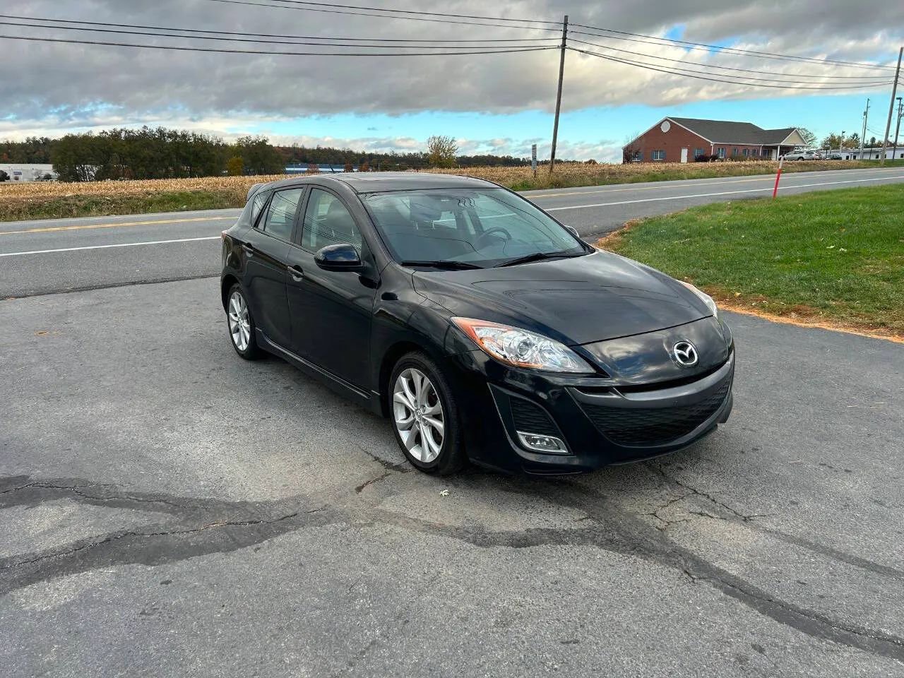 Used 2011 MAZDA MAZDA3 s Sport FWD image 4