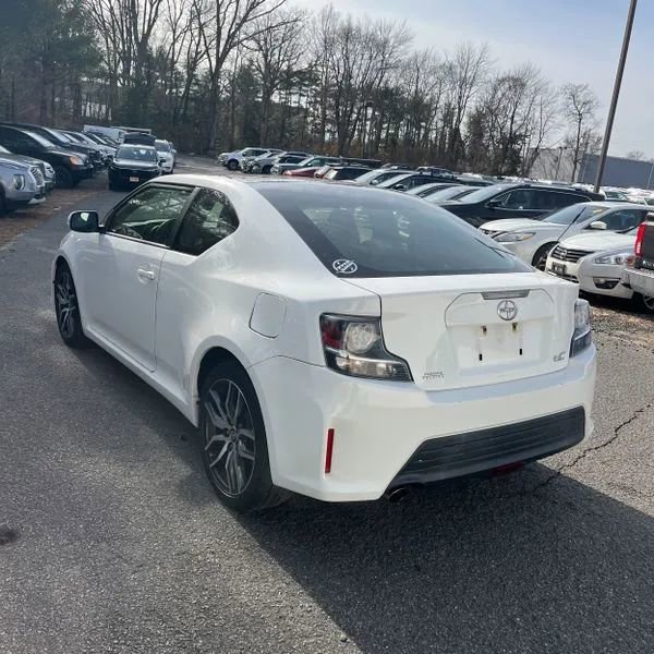 Used 2014 Scion tC image 3