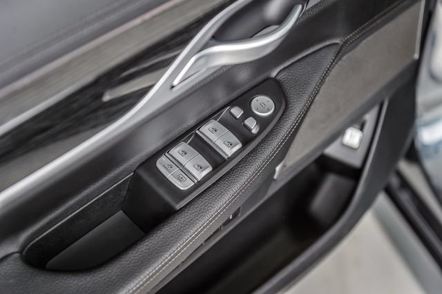 Used 2019 BMW 740i w/ M Sport Package RWD image 53