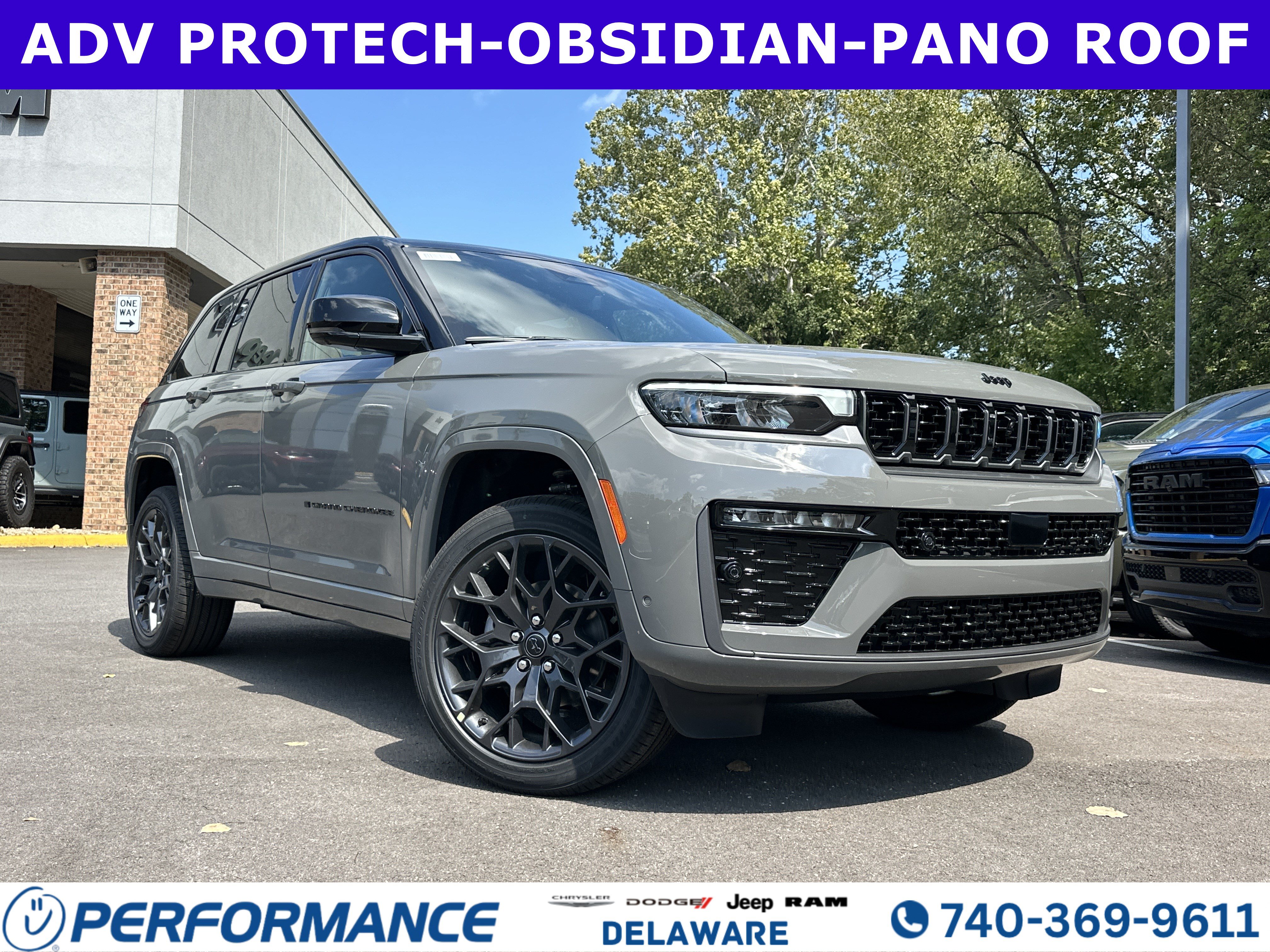 New 2027 Jeep Grand Cherokee Summit AWD/4WD image 1