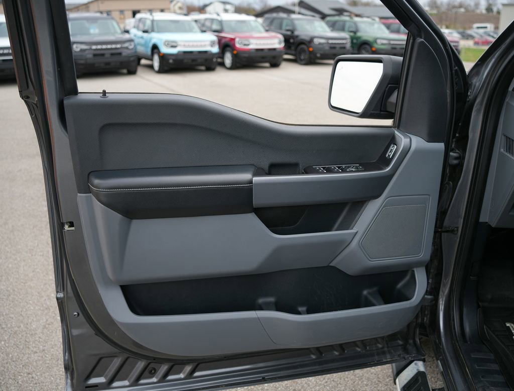 Used 2022 Ford F150 XLT w/ Trailer Tow Package image 18