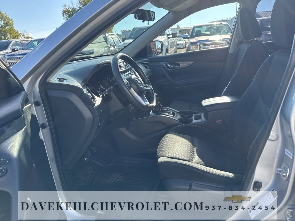 Used 2018 Nissan Rogue S image 10