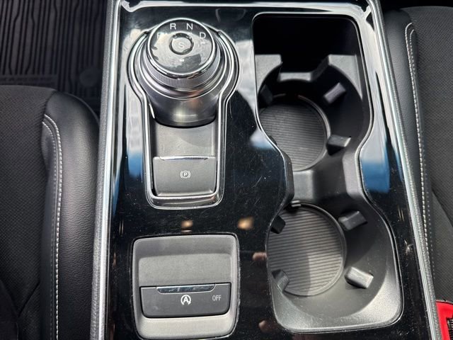 Used 2020 Ford Edge ST image 22