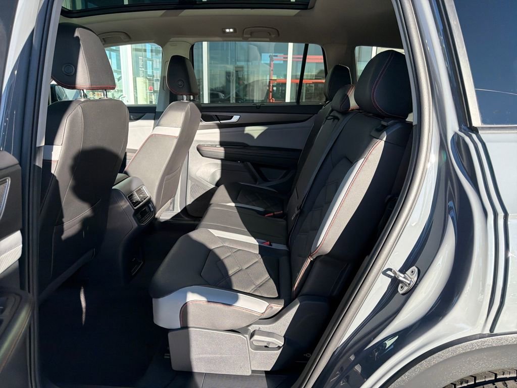 Certified 2025 Volkswagen Atlas Peak Edition SE image 14