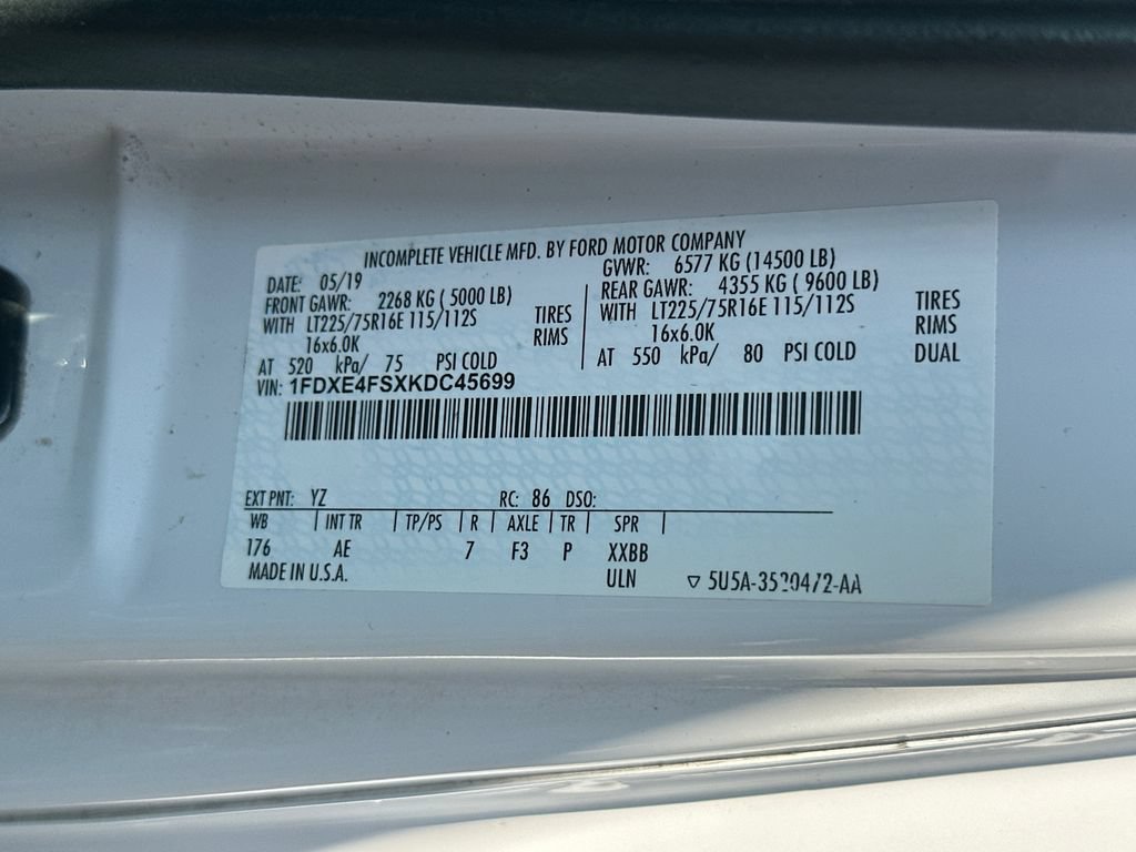Used 2019 Ford E-450 and Econoline 450 Super Duty w/ Power Windows & Locks Group RWD image 32