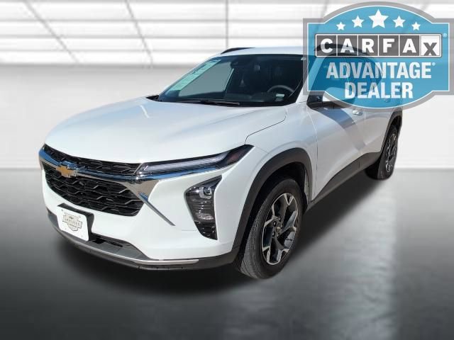 Used 2025 Chevrolet Trax LT image 24