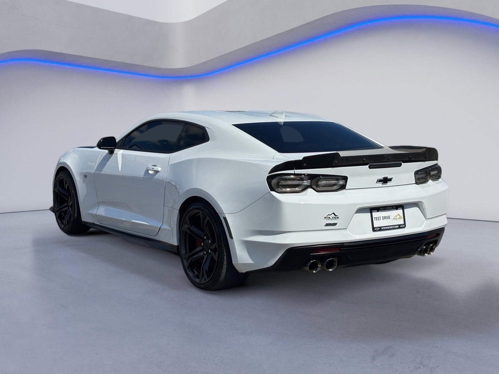 Used 2019 Chevrolet Camaro SS image 3