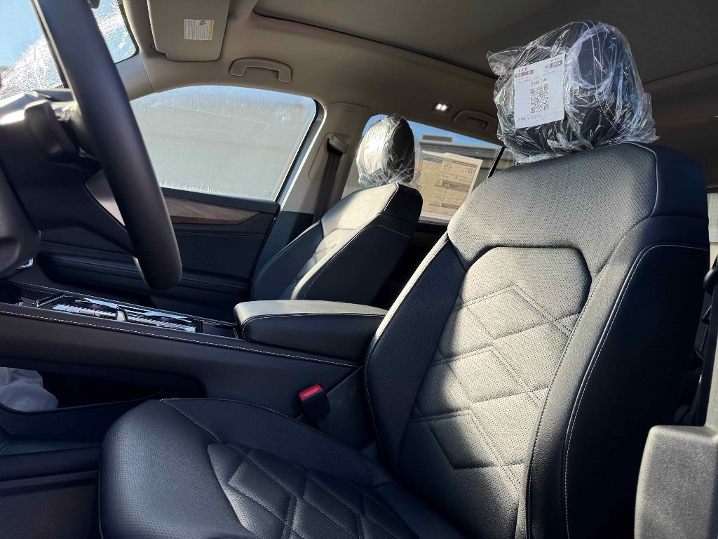 New 2026 Volkswagen Atlas SE image 11