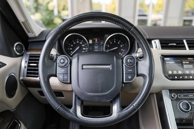 Used 2017 Land Rover Range Rover Sport SE AWD/4WD image 31