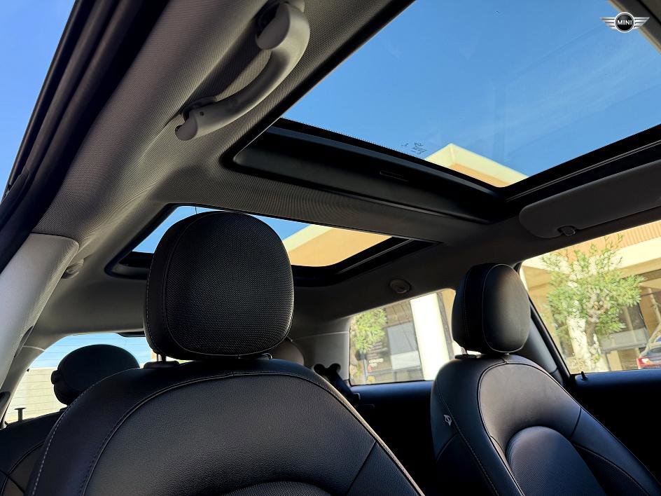 Used 2015 MINI Cooper 2-Door Hardtop image 17