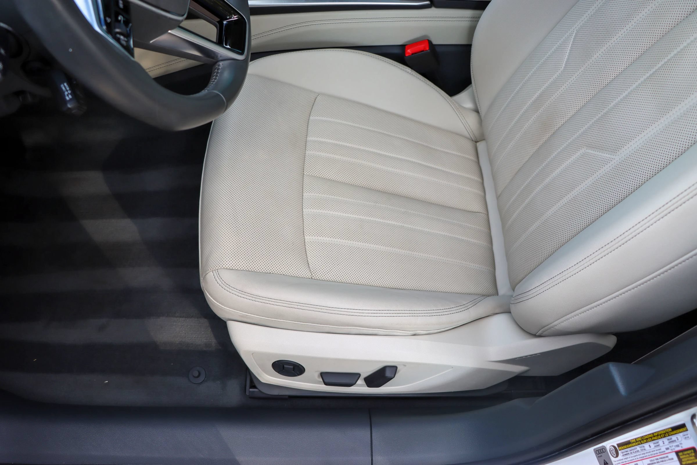 Used 2019 Audi A6 3.0T Premium Plus AWD/4WD image 16