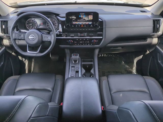 Used 2023 Nissan Pathfinder SL image 15